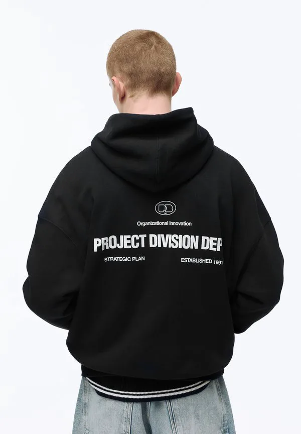 

Толстовка с длинными рукавами и застежкой-молнией Pull&Bear, Black, Черный, Толстовка с длинными рукавами и застежкой-молнией Pull&Bear, Black