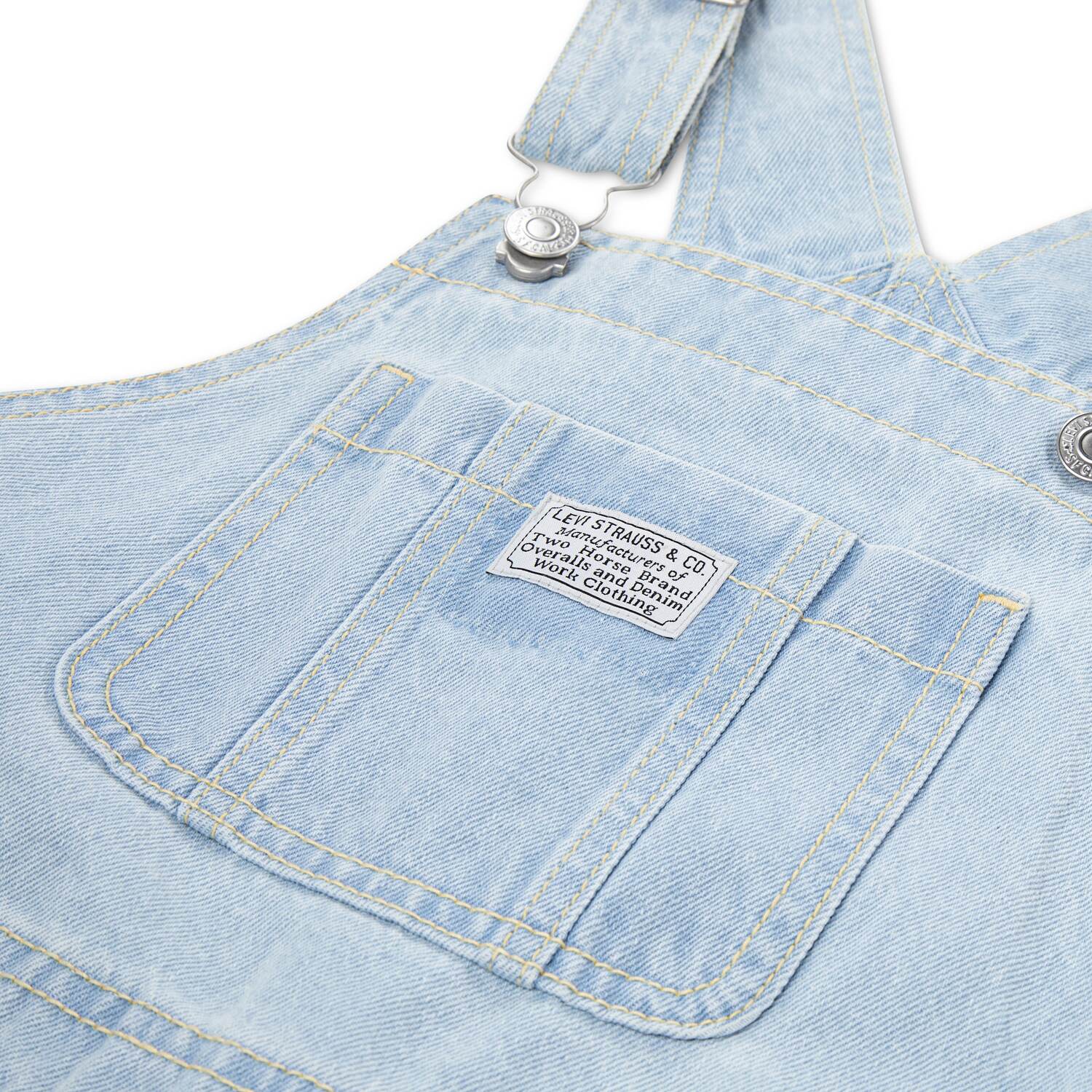 Levi's Kids Комбинезон Regular 'Classic' в светло-голубом цвете — фото 3