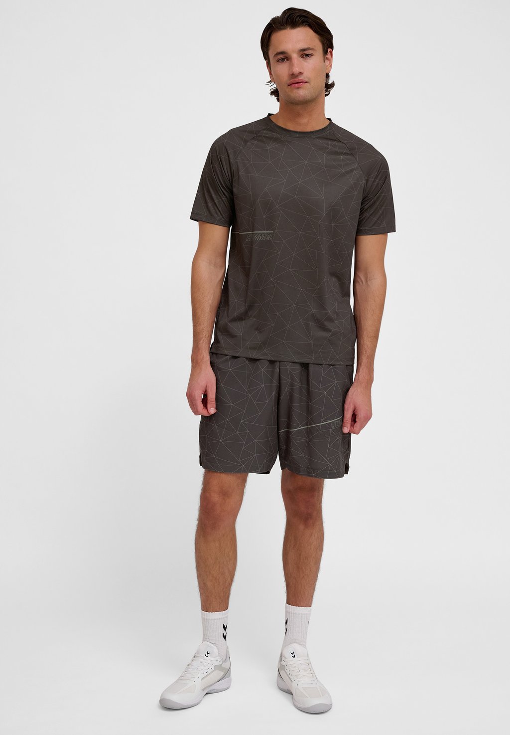 

Спортивная футболка Hummel, коричневый