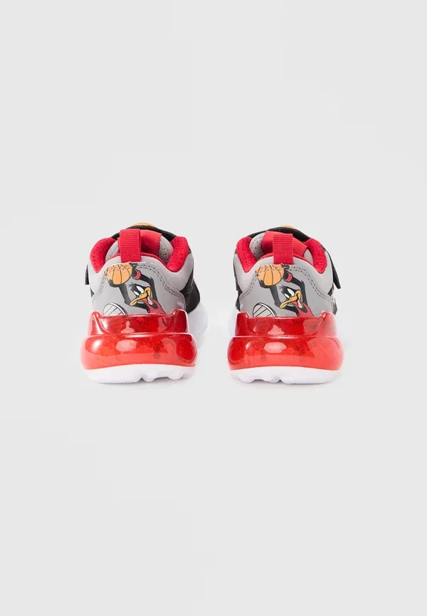 Кроссовки Looney tunes activart illuminus trainers Geox, черный/красный — фото 3