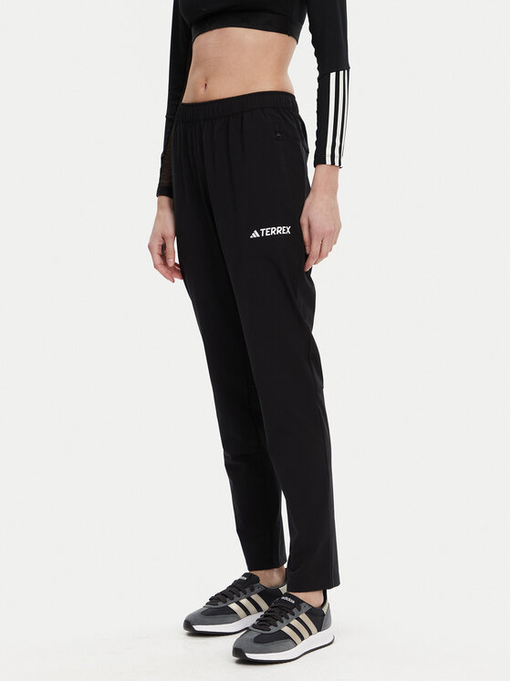 

Брюки для активного отдыха стандартный крой Multi Essentials JP0806 Adidas, черный