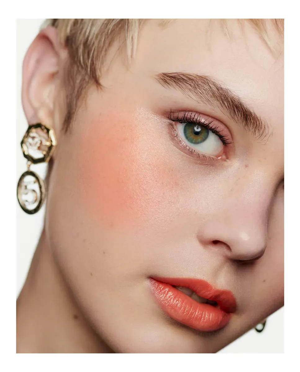 №1 Бальзам для губ и щек Подчеркивает цвет - Питает - Заполняет Chanel, Naranja — фото 4