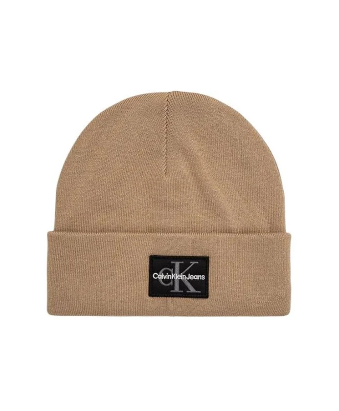 

Шапка с нашивкой и логотипом, теплая, из хлопка и акрила. Calvin Klein Jeans, бежевый