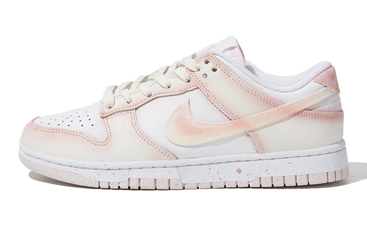 

Кроссовки Nike Dunk Skateboard Shoes Women's Low-Top White Pink