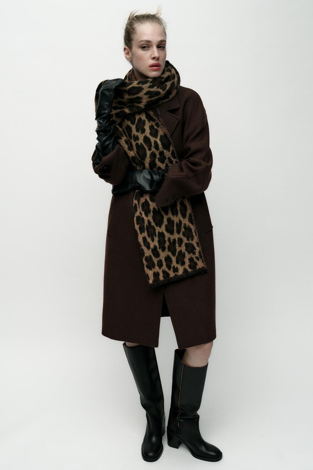 

Шарф с животным принтом ZARA, цвет Leopard