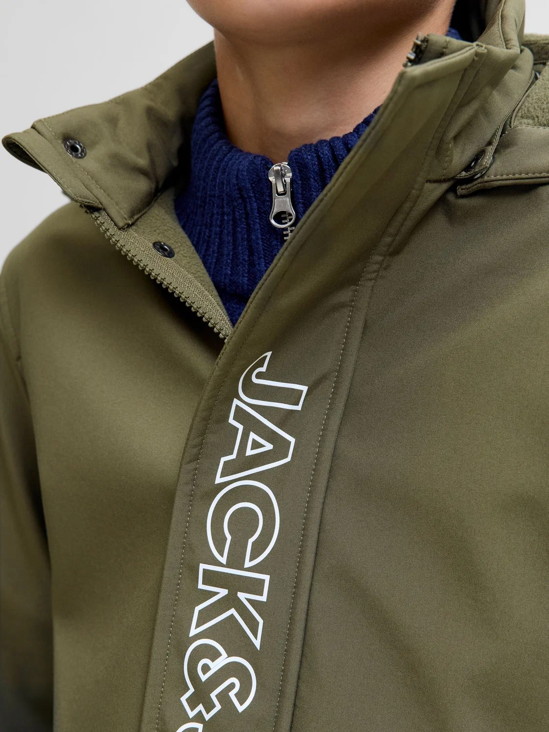 Софтшелл-куртка с капюшоном JACK & JONES Junior, grape leaf — фото 4