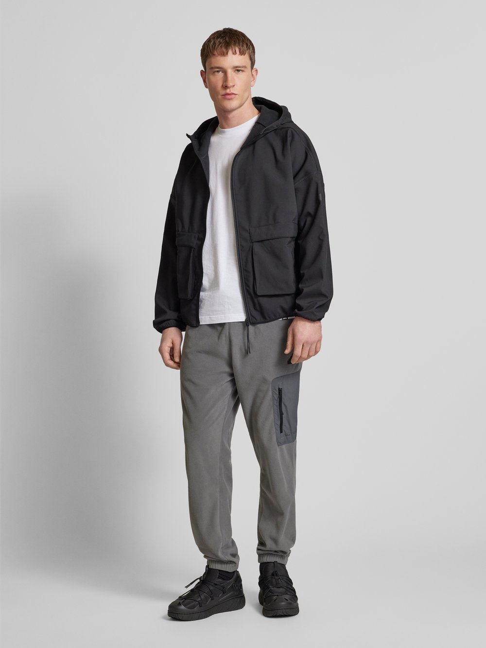 

Свободные спортивные брюки с этикеткой ADIDAS SPORTSWEAR, антрацит
