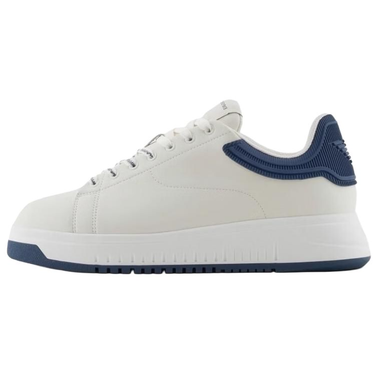 

Кроссовки со шнуровкой и нашивкой-логотипом EMPORIO ARMANI, White