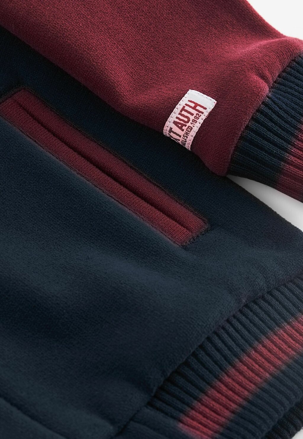 

Куртка-бомбер VARSITY Next, синий/бордовый