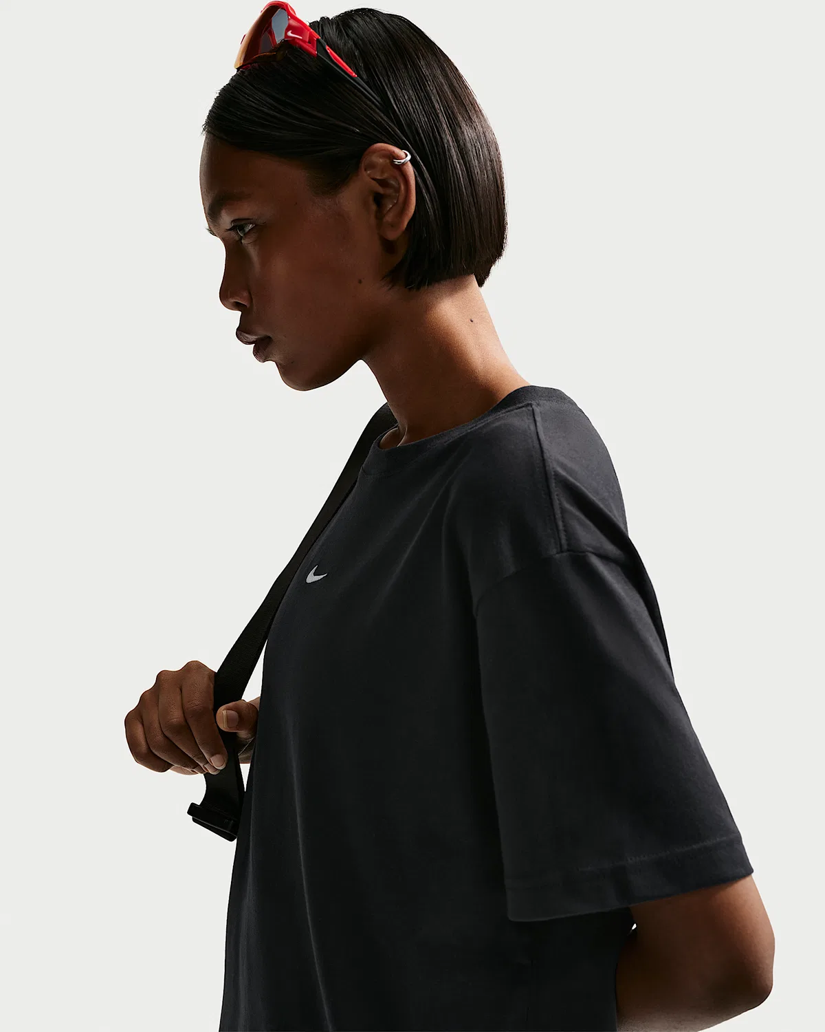 Женская оверсайз футболка Nike Sportswear Classic, Black/White — фото 3