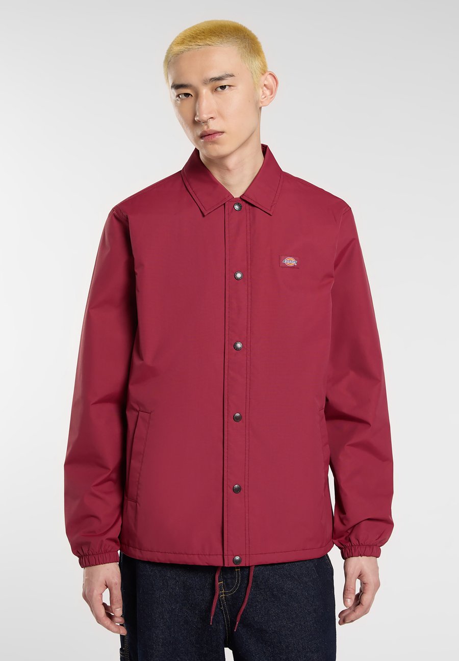 

Куртка Dickies OAKPORT COACH, Tibetan Red/Dark Red