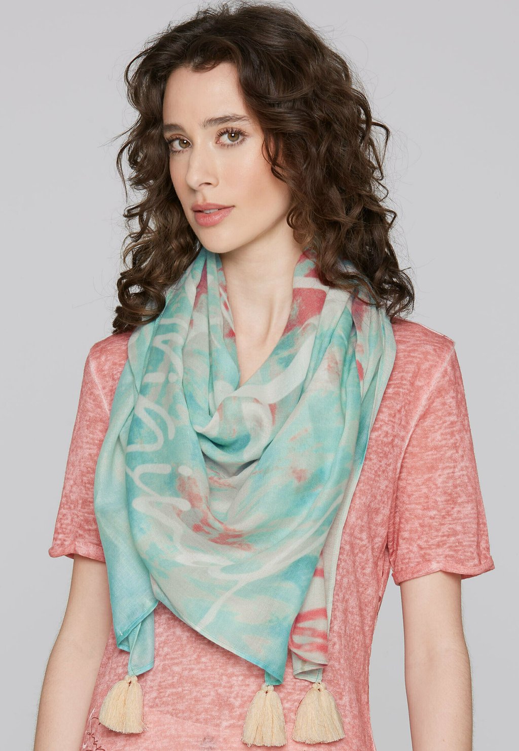 

Шарф MIT TROPICAL COLOUR BATIK Soccx, мультиколор