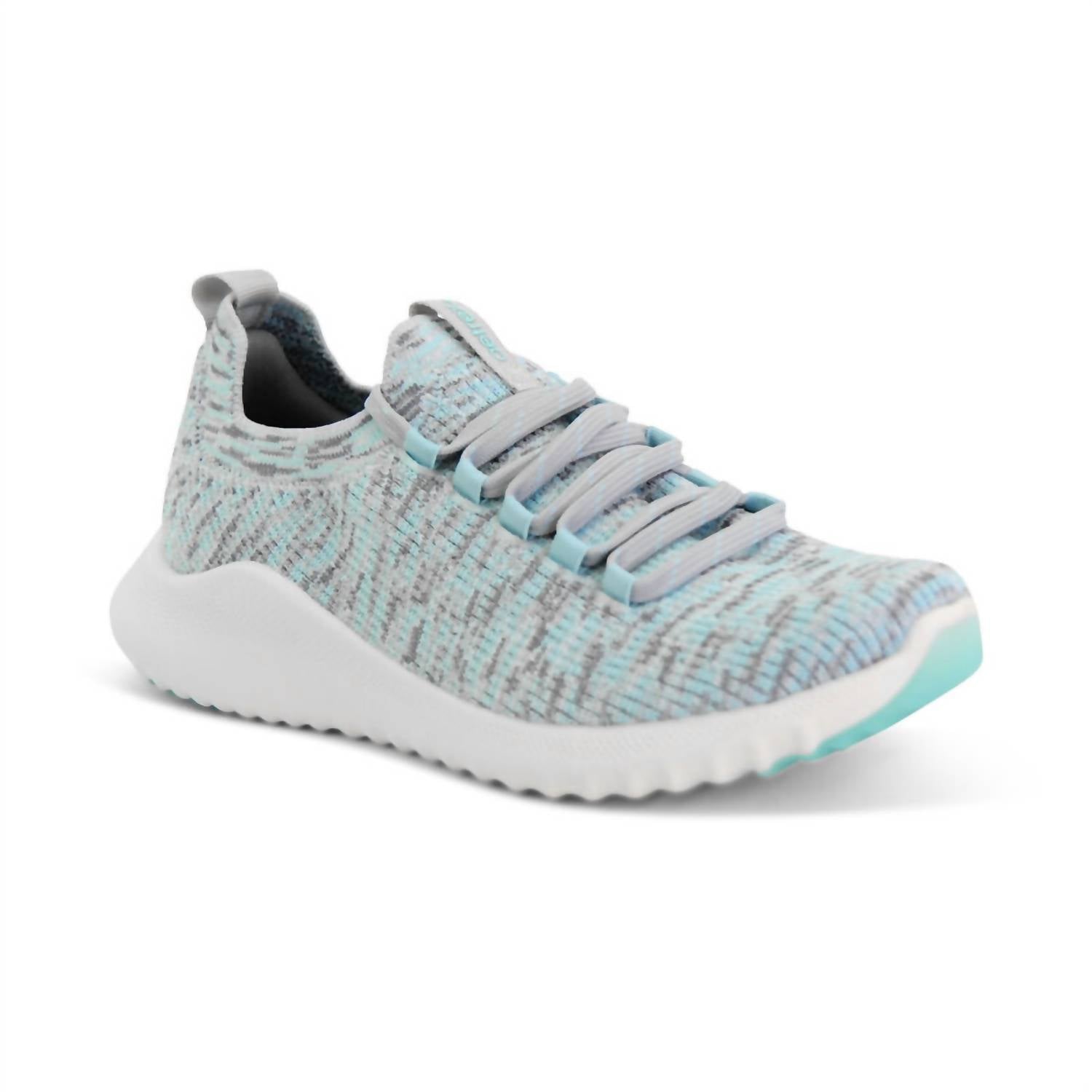 Женские кроссовки Carly Arch Support в цвете Sky Blue Multi Aetrex