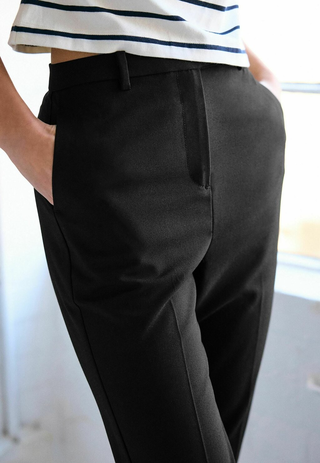 Чиносы TAILORED STRETCH Next, черный — фото 4