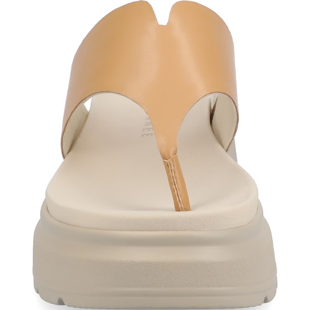 Женские босоножки на танкетке Carah flip flop wedge sandal Journee, tan — фото 3