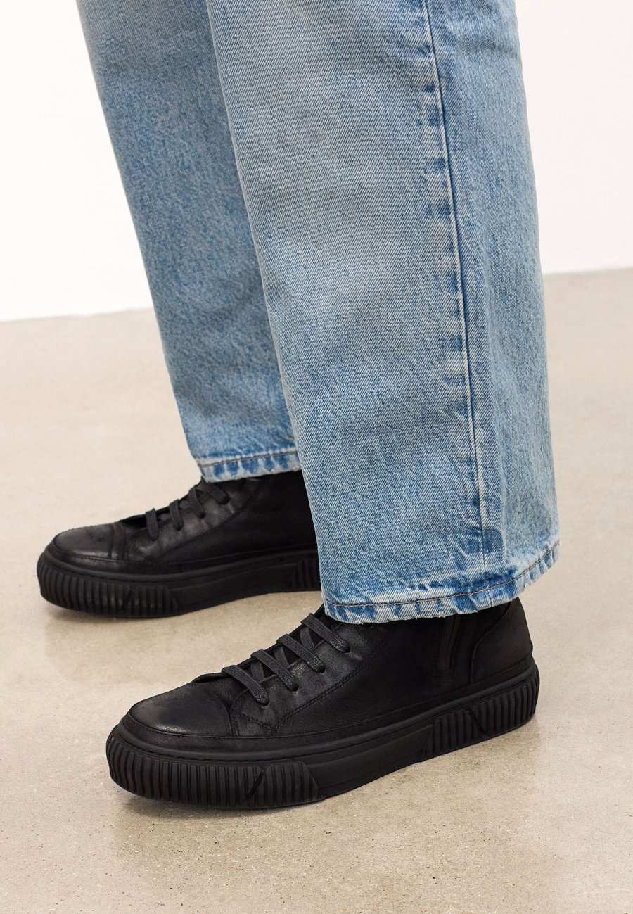 

Кроссовки Kazar ZENONNE, Black