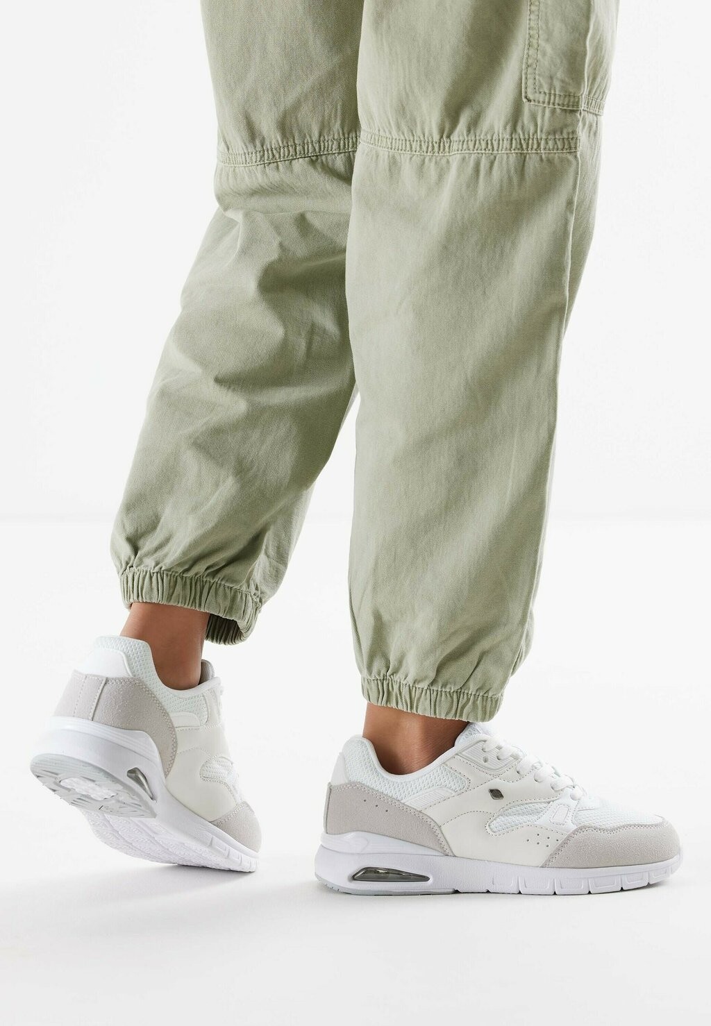 

Низкие кроссовки Lane British Knights, цвет off white beige white