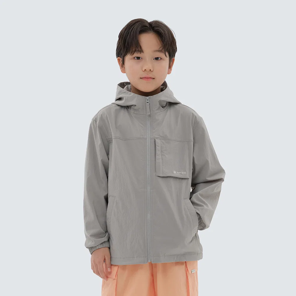 Детская ветровка Root с накладными карманами, серая, от Snowpeak Apparel Kids