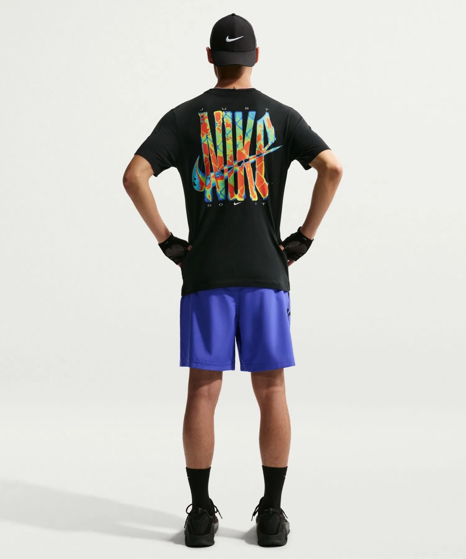 Мужские спортивные шорты NIKE DF FORM GFX серые — фото 4