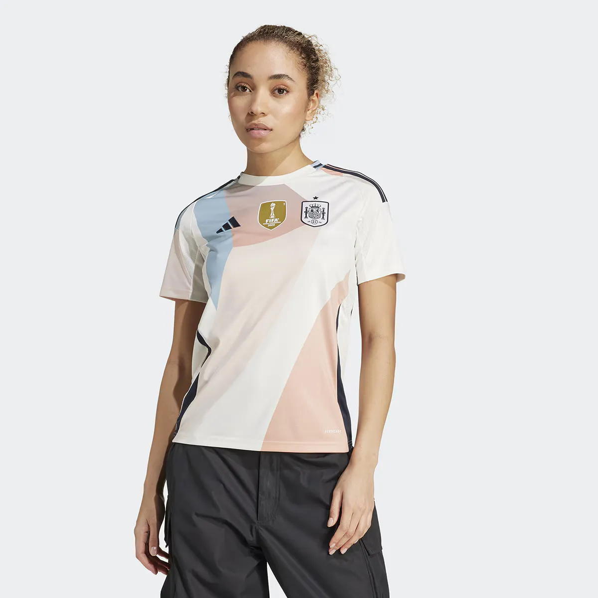 

Испания 25 женская выездная футболка (женская команда) Adidas, белый