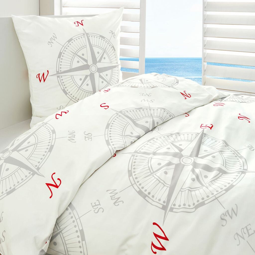 

Постельное белье Dream Sleep Mako Satin Compass 135x200 см + 80x80 см Traumschlaf