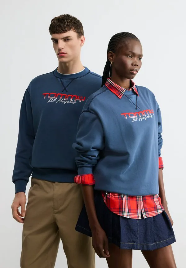 

Толстовка из флиса с вышивкой логотипа Tommy Jeans, Dark Night Navy, Синий, Толстовка из флиса с вышивкой логотипа Tommy Jeans, Dark Night Navy