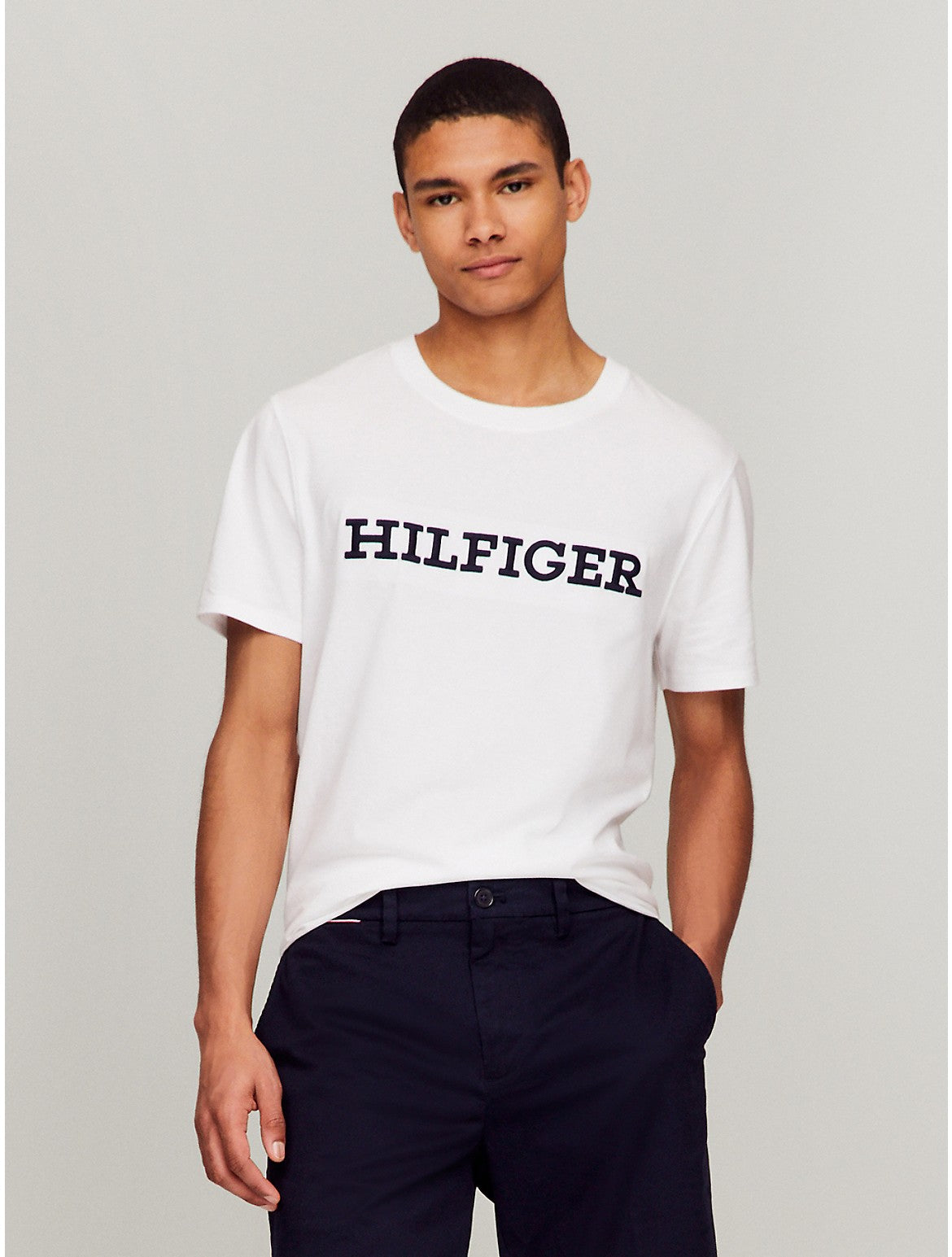 

Мужская футболка с вышитым логотипом Tommy Hilfiger Monotype, цвет optic white