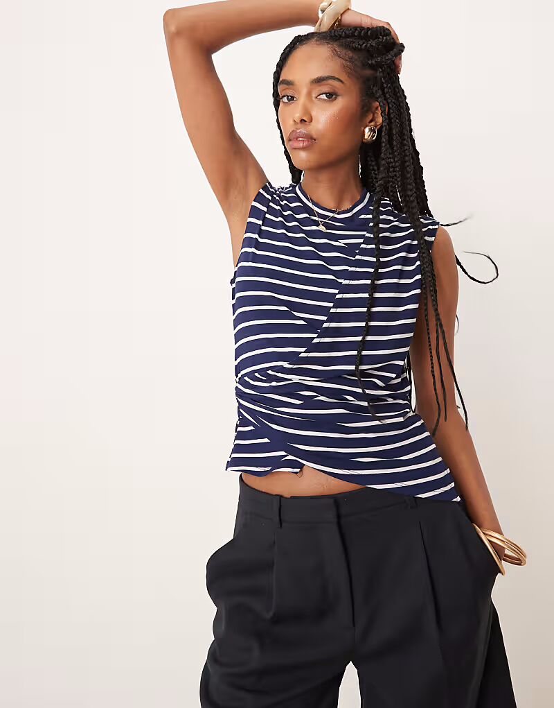 

Топ-корсет ASOS DESIGN в темно-синюю полоску