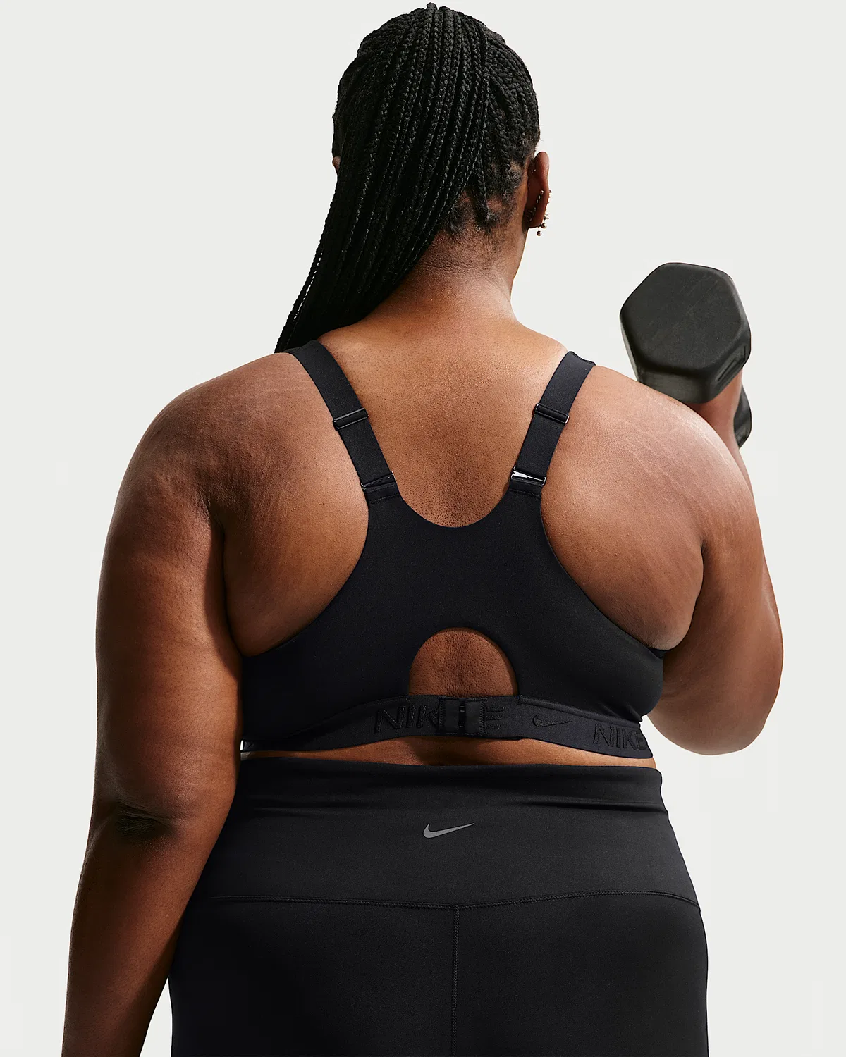 Женский спортивный бюстгальтер Nike Indy High Support с регулировкой и подкладкой (плюс сайз), Black/Black/Black — фото 2