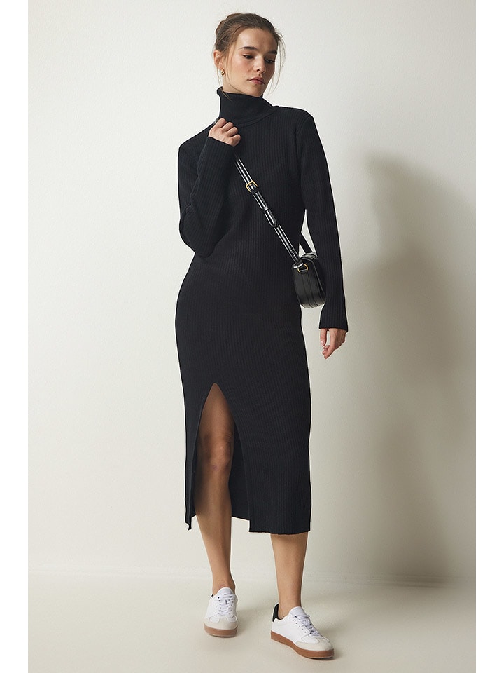 

Happiness Istanbul Черное вязаное платье