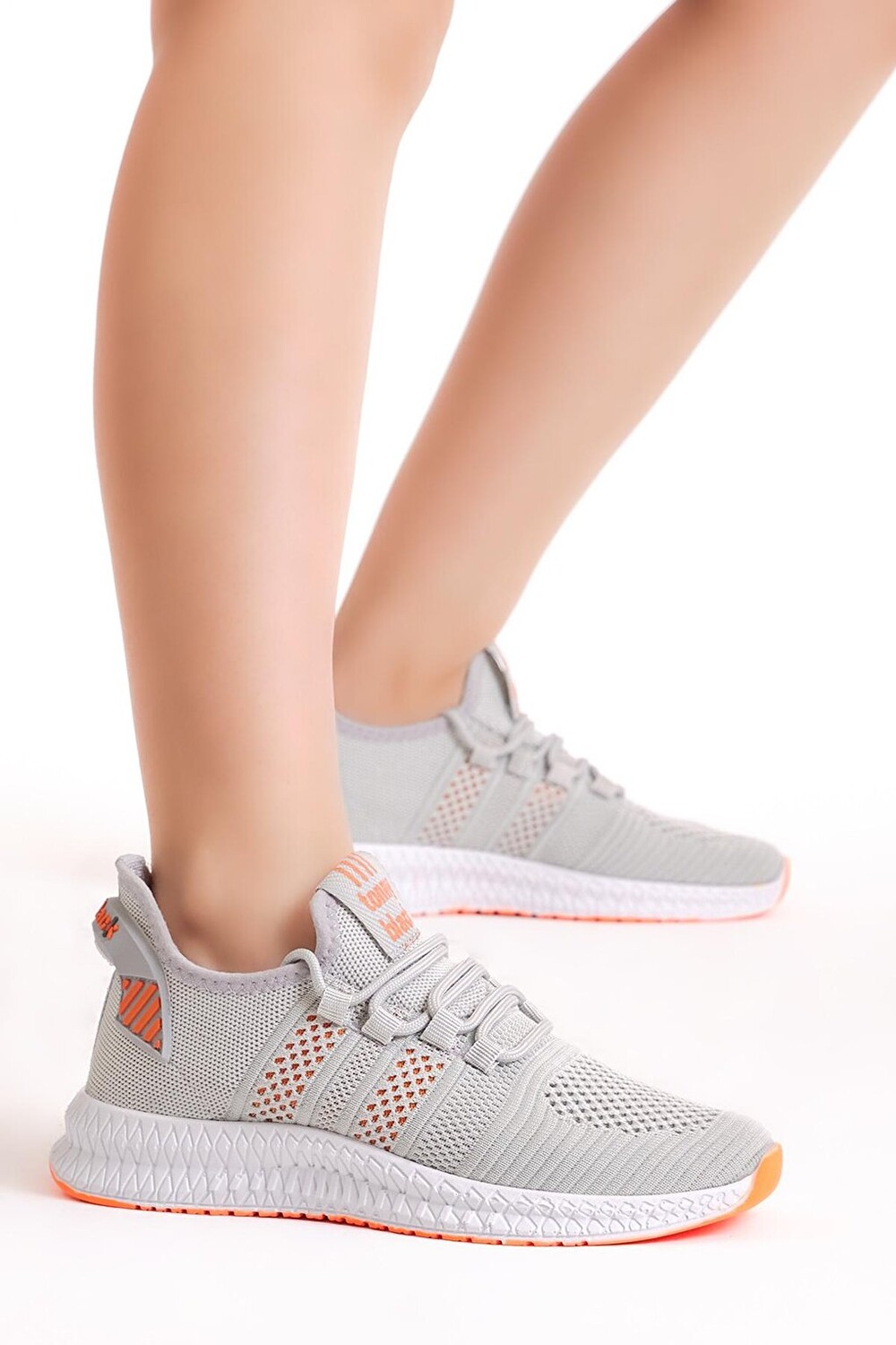 

Спортивная обувь унисекс Ice Orange Tbıdl TONNY BLACK