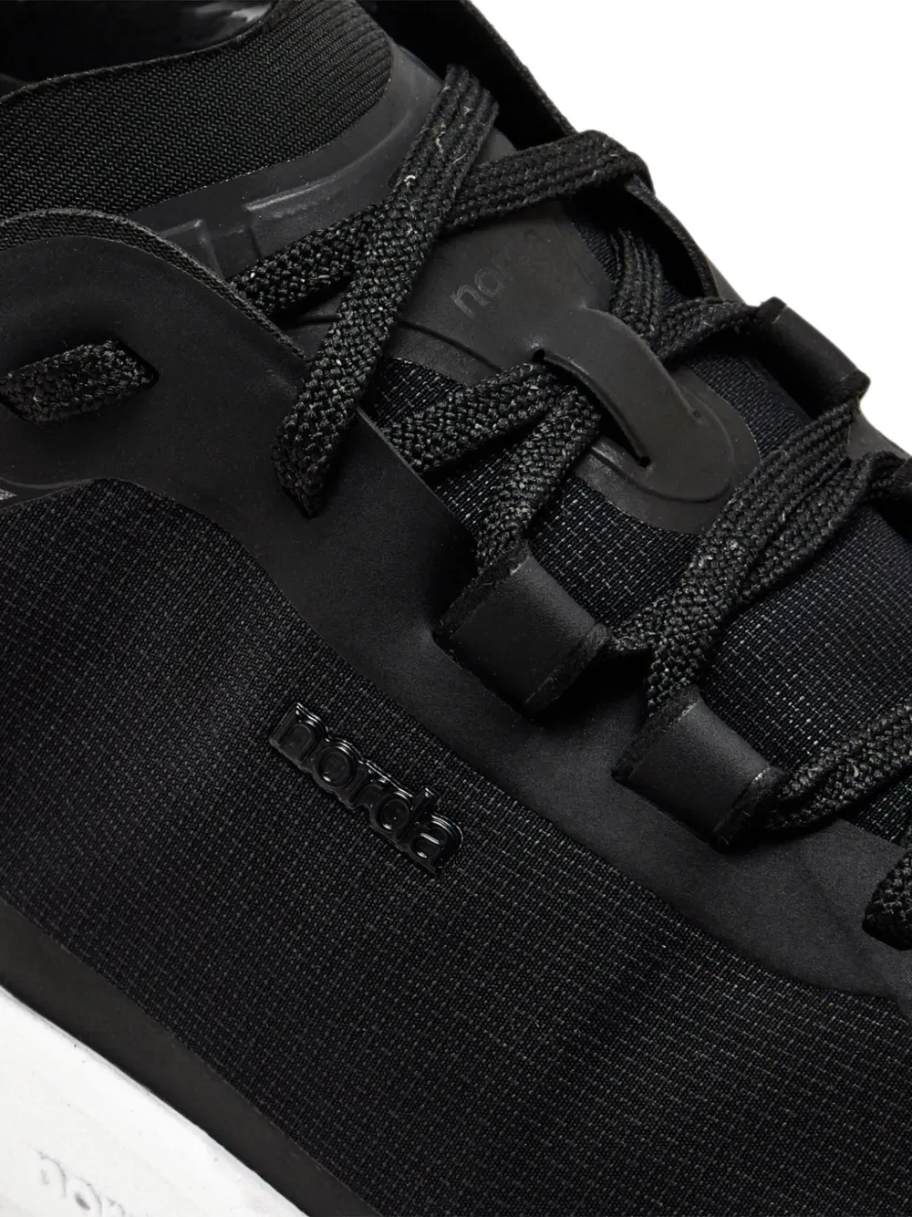Кроссовки на шнуровке Norda, черный — фото 4