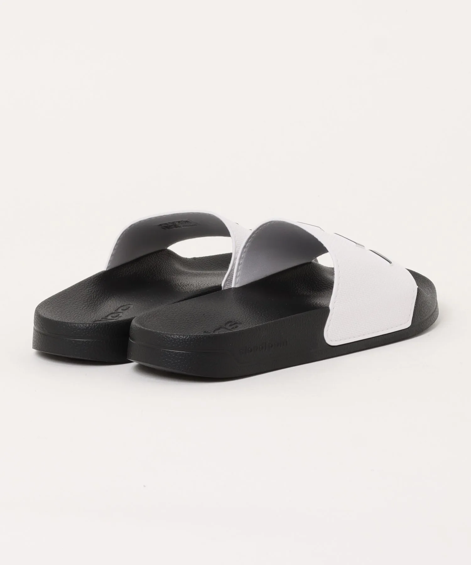 Унисекс шлепанцы adidas Adilette Shower Slides — фото 2