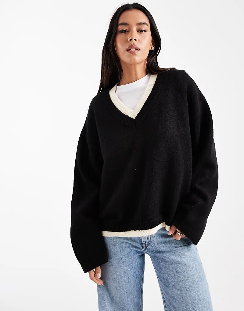 

Вязаный джемпер ASOS DESIGN с V-образным вырезом и двумя слоями черного цвета