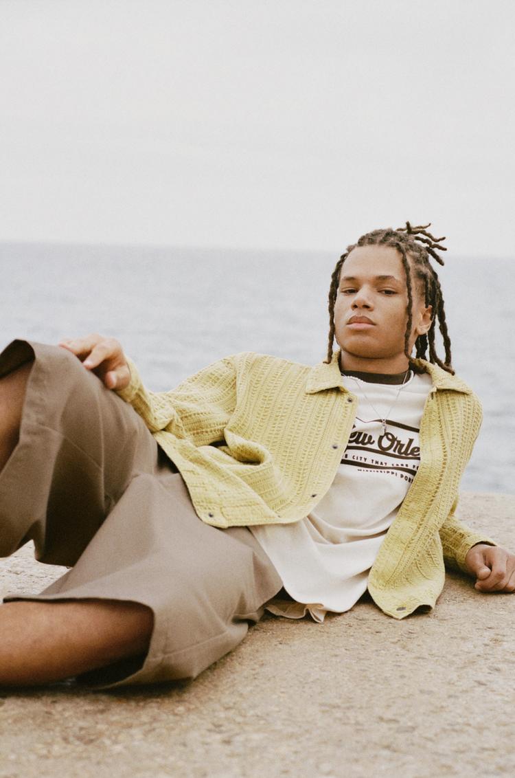 

Фактурная куртка дальнобойщика Pull And Bear, зеленый