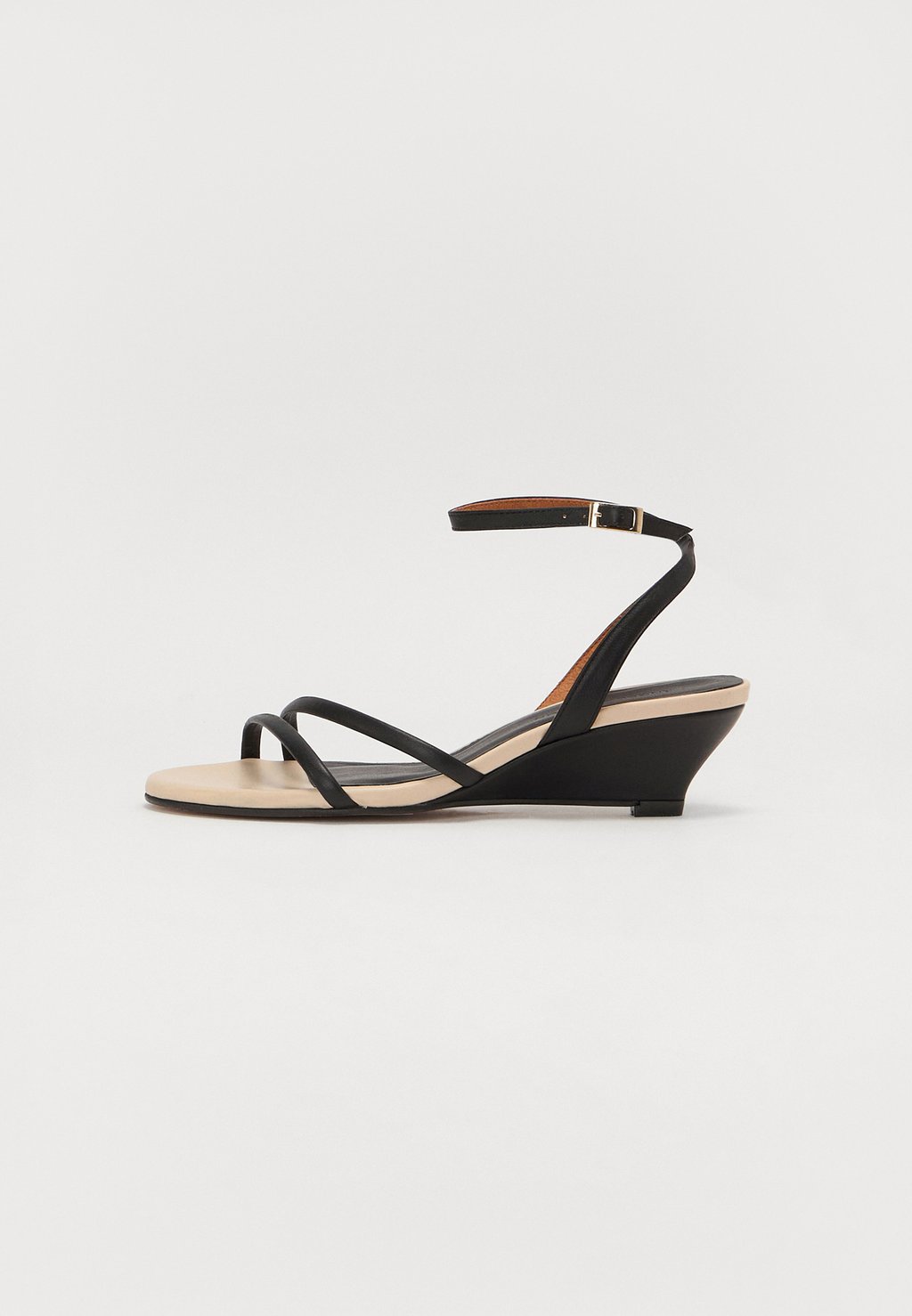 Сандалии с манжетой на щиколотке Wedge sandals ÁNGEL ALARCÓN, черный