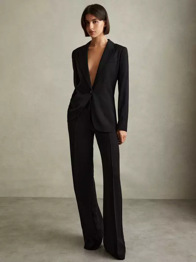 

Блейзер Reiss Tansey Fluid, черный