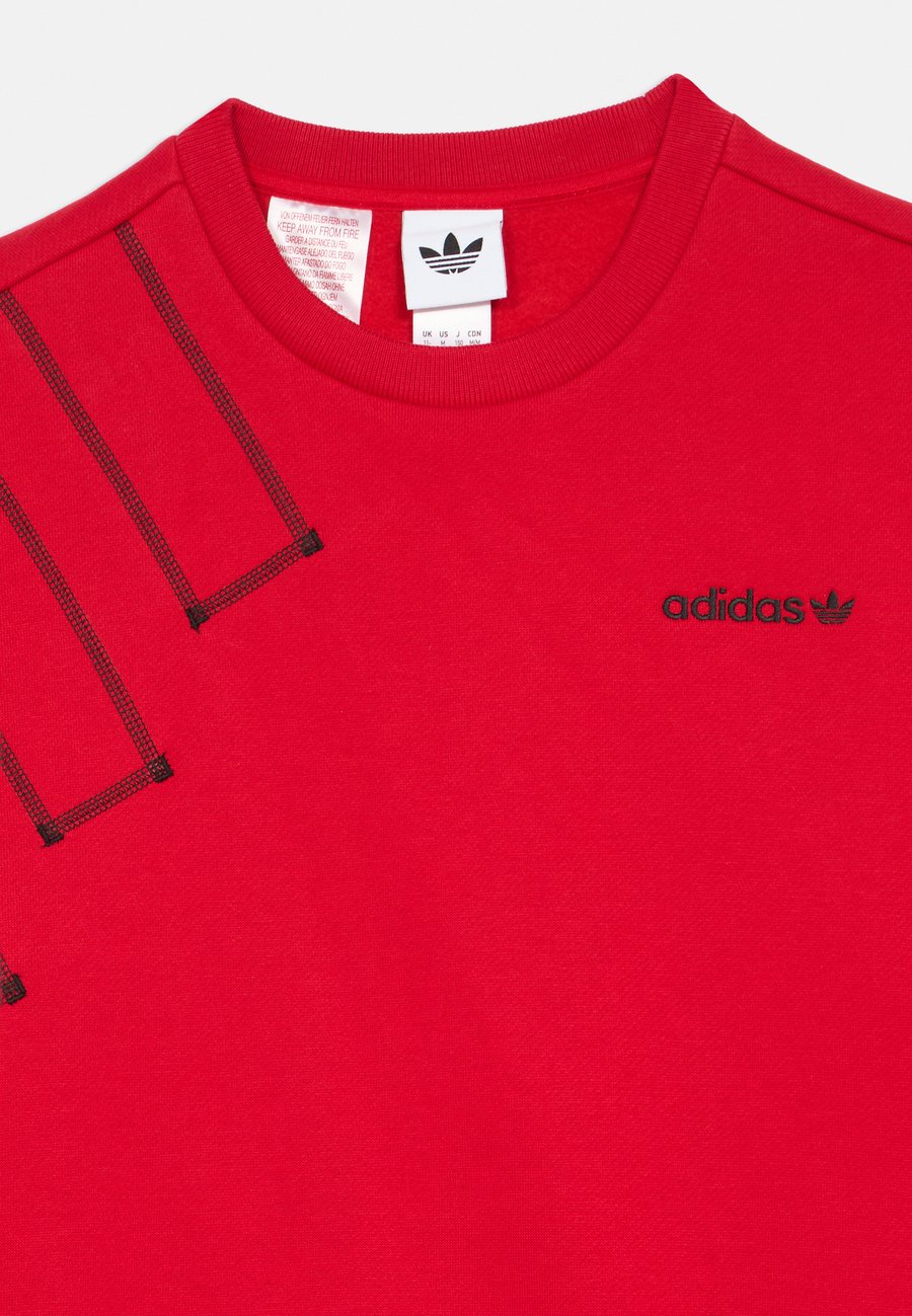 Толстовка Adidas Originals LOOSE BLOCKED CREW JUNIOR UNISEX, Better Scarlet/Red — фото 3
