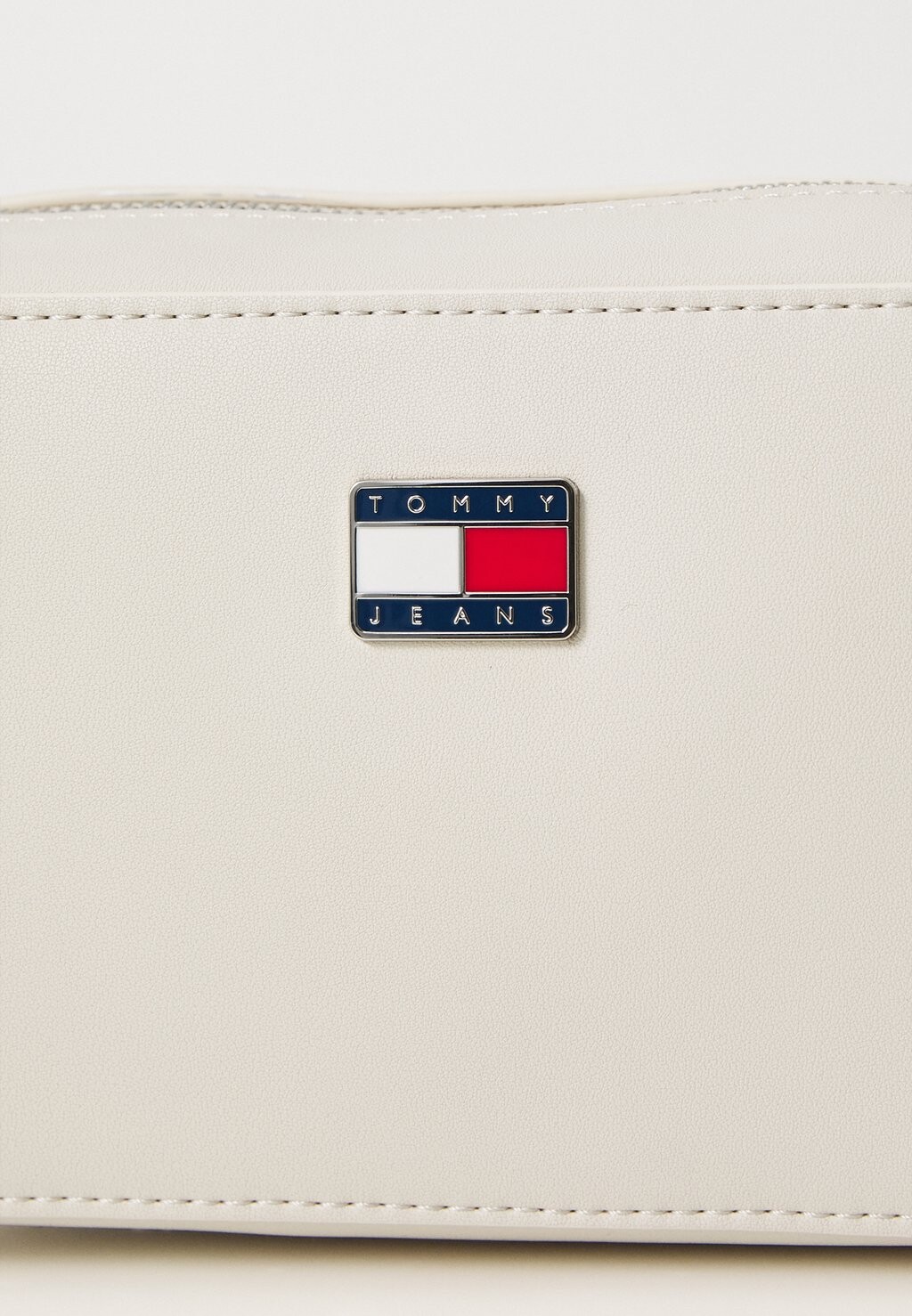 

Сумка через плечо DAILY ELEV CAMERA BAG Tommy Jeans, молочный, Белый, Сумка через плечо DAILY ELEV CAMERA BAG Tommy Jeans, молочный