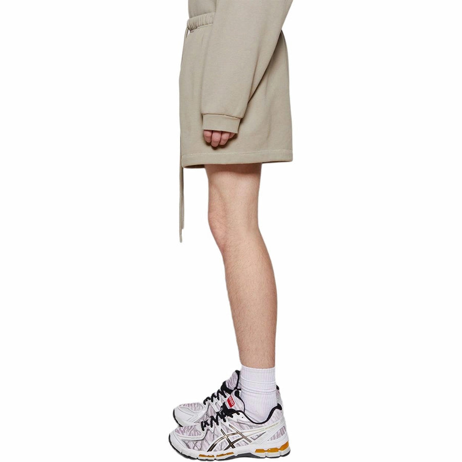 Спортивные шорты Fear of God Essentials Running Short 'Seal', серый — фото 4