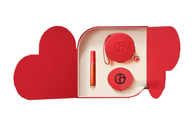 

GIORGIO ARMANI Ограниченная серия Red Cushion Red Tube жидкая помада наборы одежды 520 Box Limited Edition