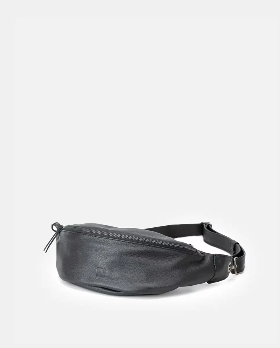 

Поясная сумка среднего размера из натуральной зернистой воловьей кожи Biba, черный