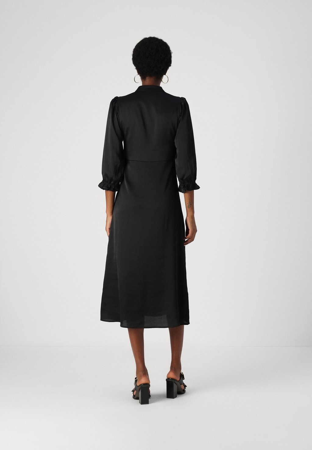 

Дневное платье ACACIA CLARENAS DRESS Bruuns Bazaar, черный
