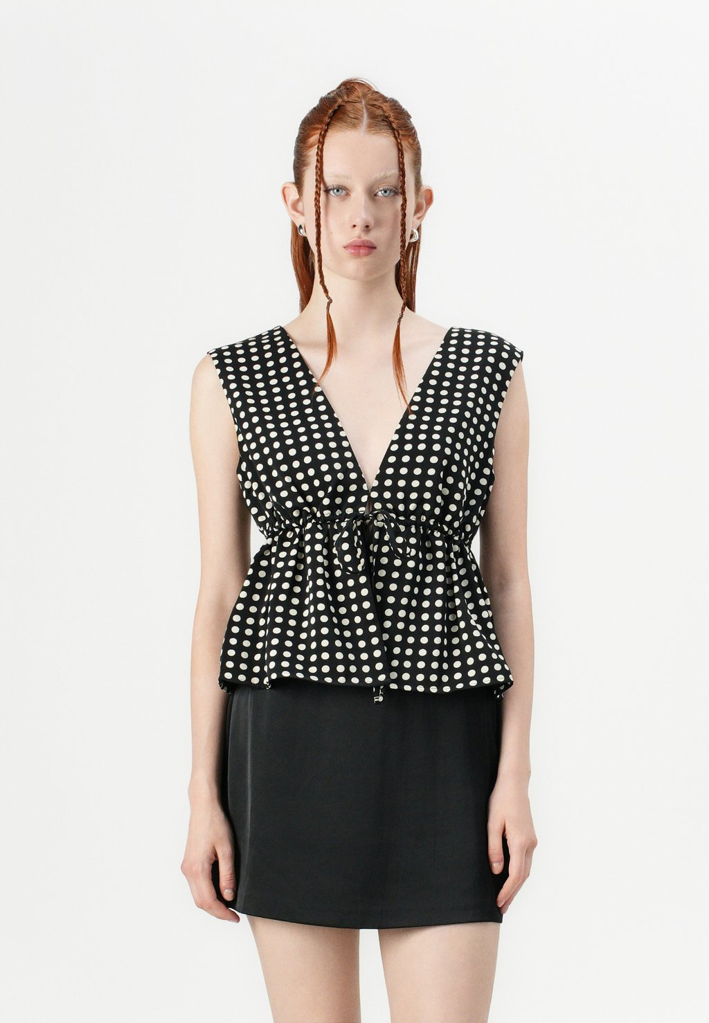 

Блуза BARE BACH PLUNGE TIE FRONT Abercrombie & Fitch, черный