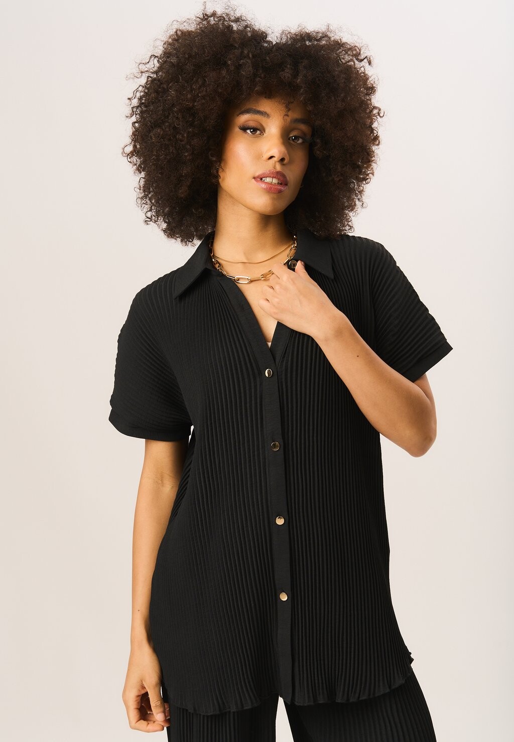 

Рубашка-блузка PLISSE SHORT SLEEVE GINI LONDON, черный
