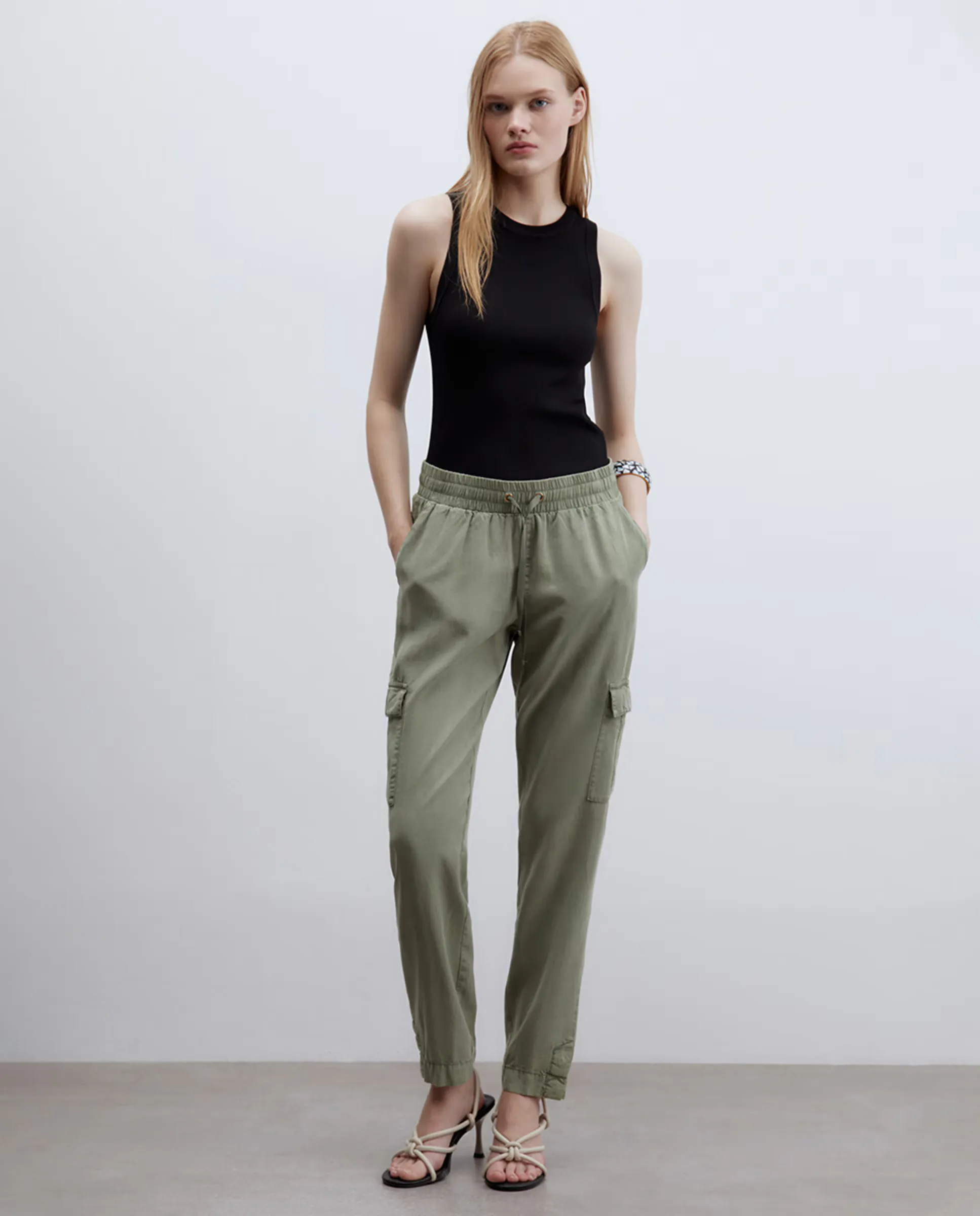 

Брюки карго свободного кроя Sfera, цвет Kaki