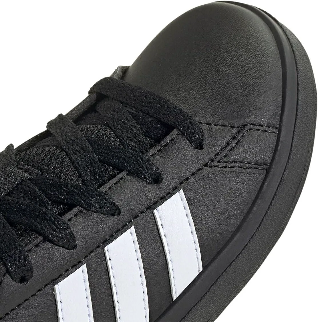 Кроссовки Adidas Kids' Grand Court 2.0, черный/белый/металлик — фото 2