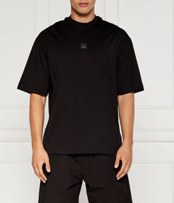 

Футболка Armani Exchange, черный