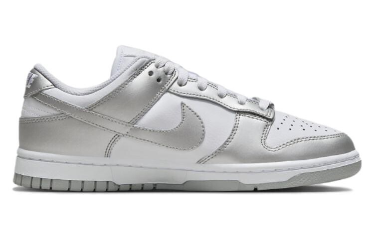 Кроссовки Nike Dunk Low Metallic Silver Women's, серый/белый — фото 2