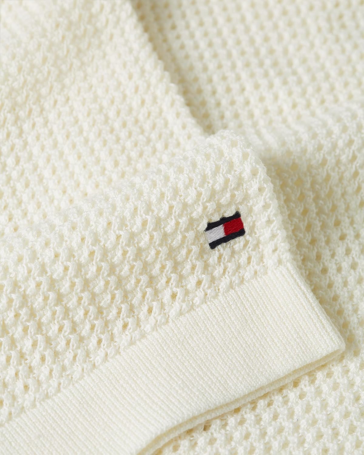 Мужская структурированная трикотажная рубашка Tommy Hilfiger с коротким рукавом, стандартного кроя, Ivory Petal — фото 4